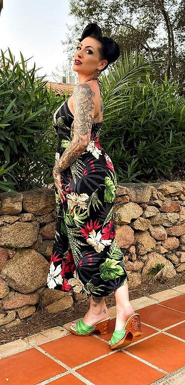 Savage Idol / hand-carved wood wedge shoes / Jungle Green