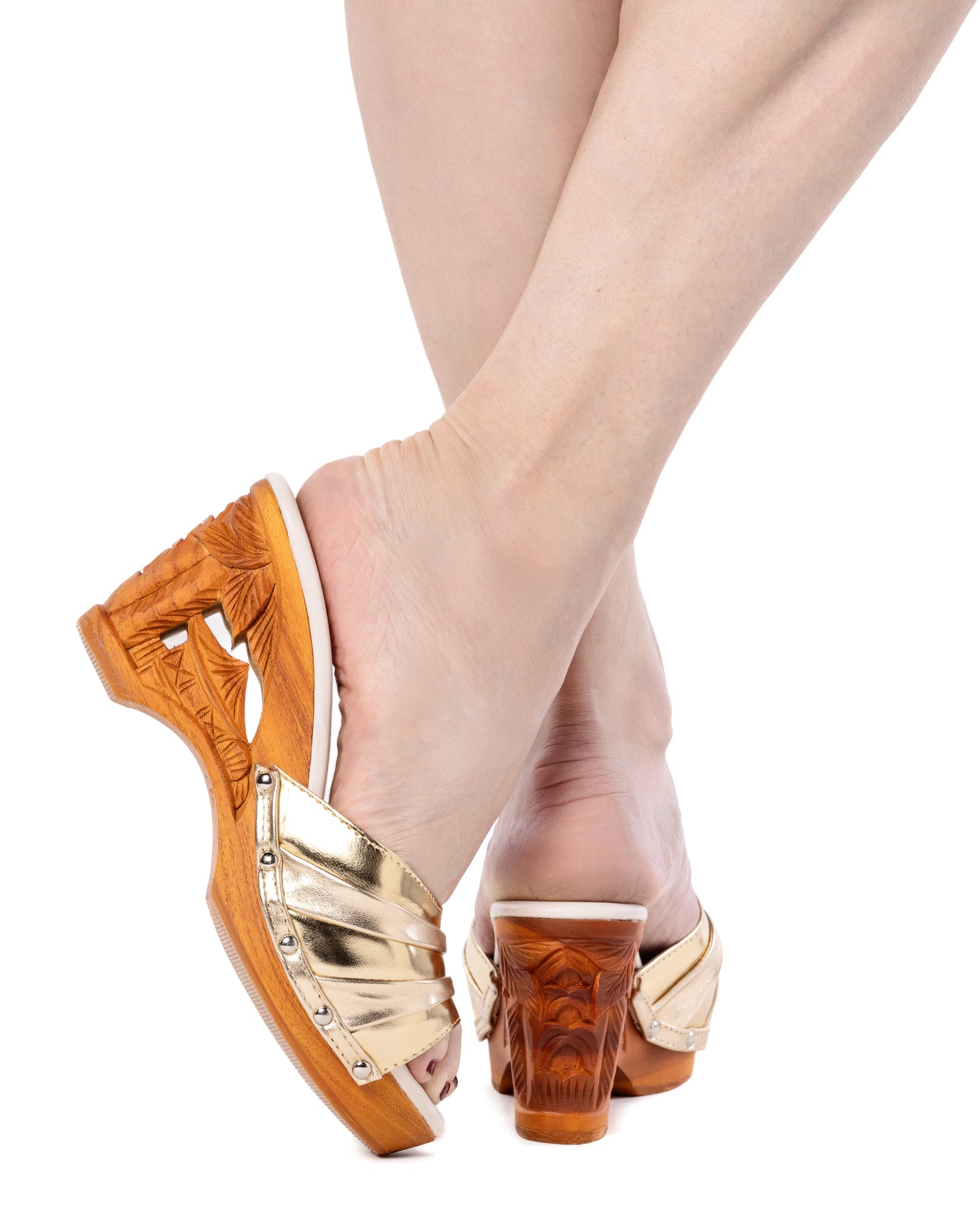 on Sale - the Souvenir in Gold - without an Ankle Strap