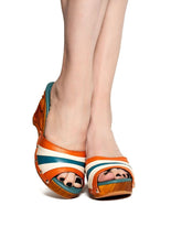 the Souvenir without ankle strap / 3" carved wood wedge / Arizona - Lucky Lou Shoes