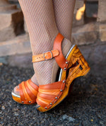Load image into Gallery viewer, Souvenir/with Ankle Strap - in Kupcake Orange Leather
