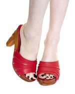 Load image into Gallery viewer, Rockin&#39; Tiki/without Ankle Strap - in Scarlette Leather
